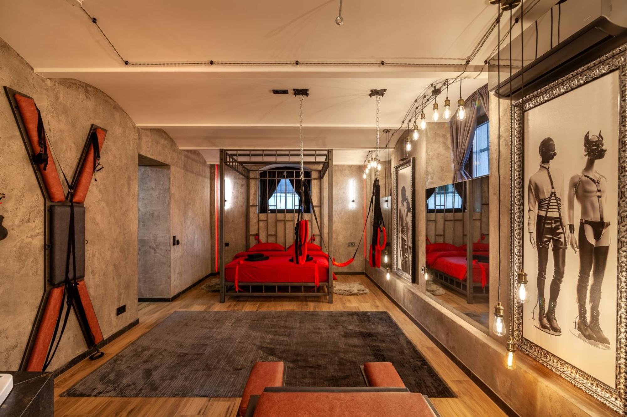 Royal Hot Jucuzzi Apartment Lviv Exterior photo